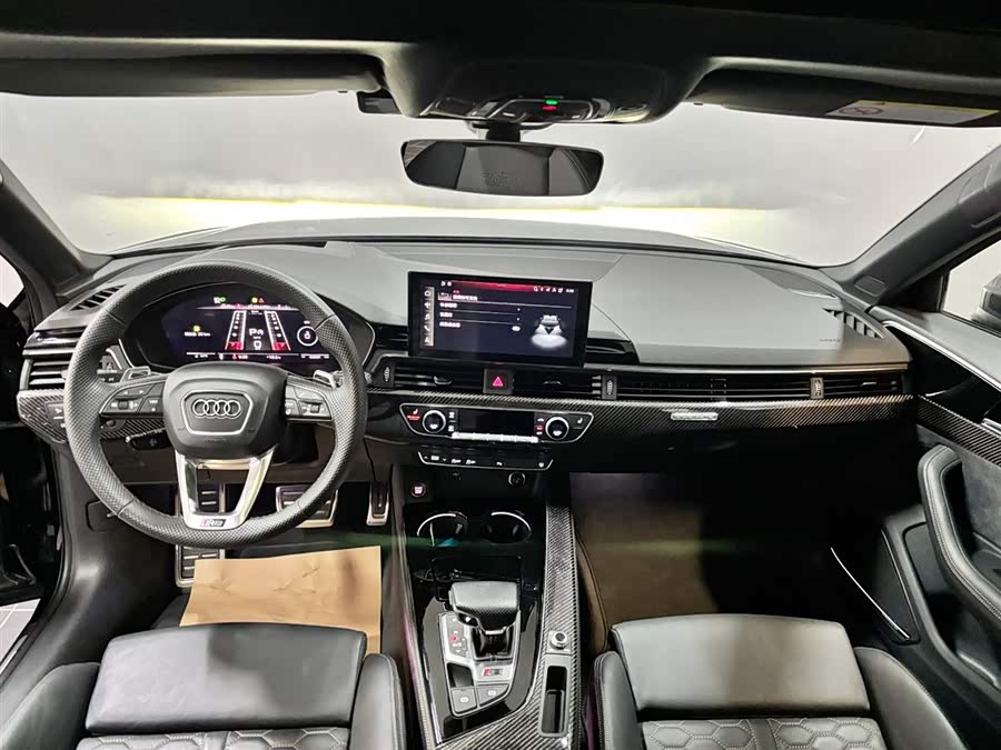 Audi RS 4 2023 immagine di auto #8