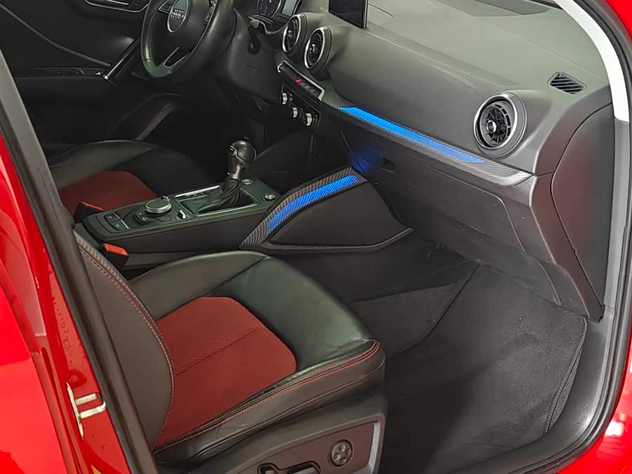 Audi Q2L 2021 imagem de carro #8