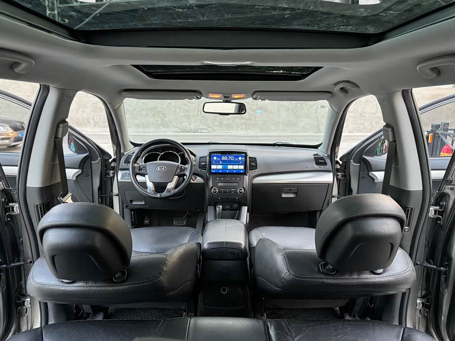 起亚 索兰托 2012 汽车图片 #8