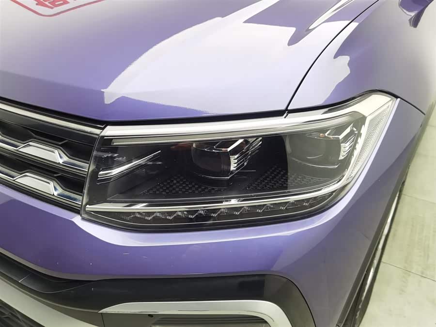 Volkswagen T-Cross 2019 car image #8