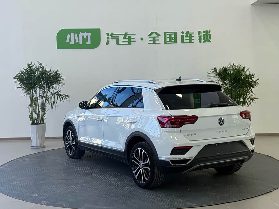 T-Roc 2021 car image #8