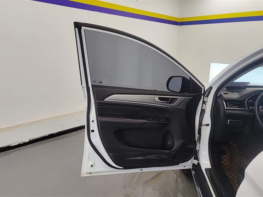 Haval M6 2021 #8 Haval M6 2021 car image #8