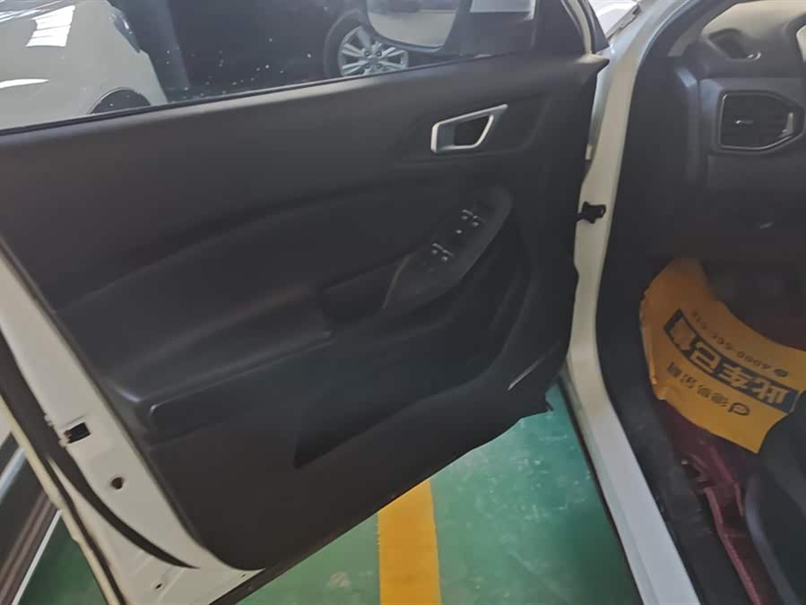 Chery 2018 car image #8
