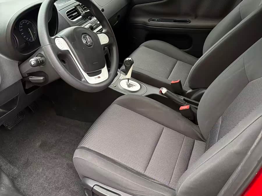 MG 3 2012 car image #8