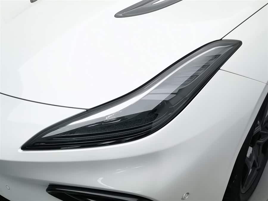 哪吒汽车 哪吒GT 2023 汽车图片 #8