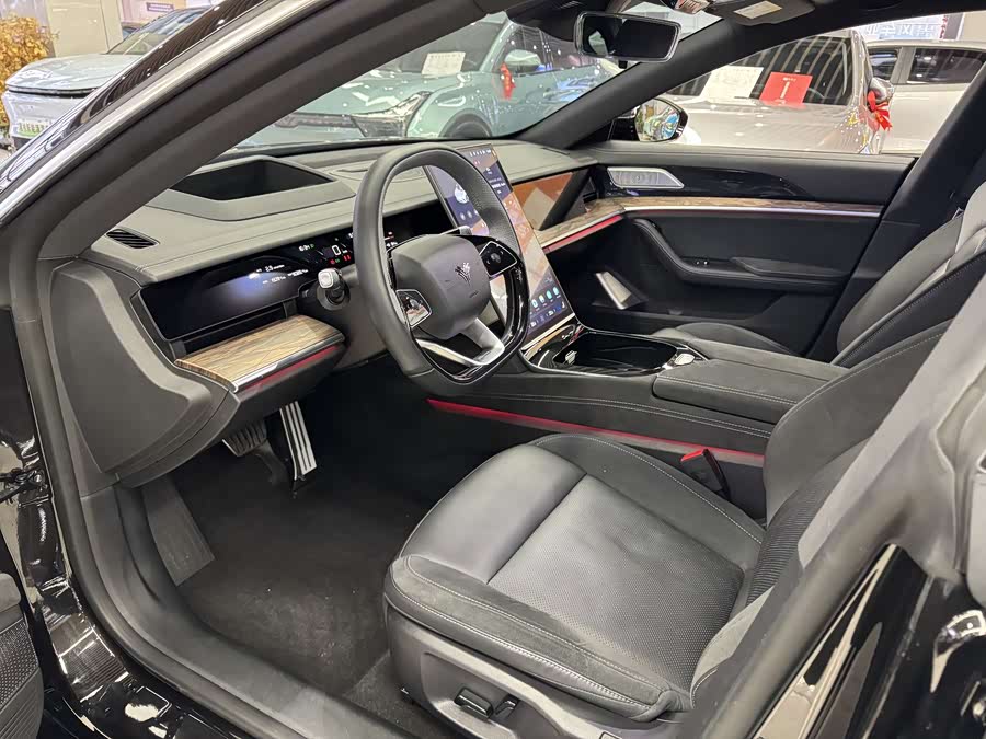 哪吒汽车 哪吒S 2023 汽车图片 #8