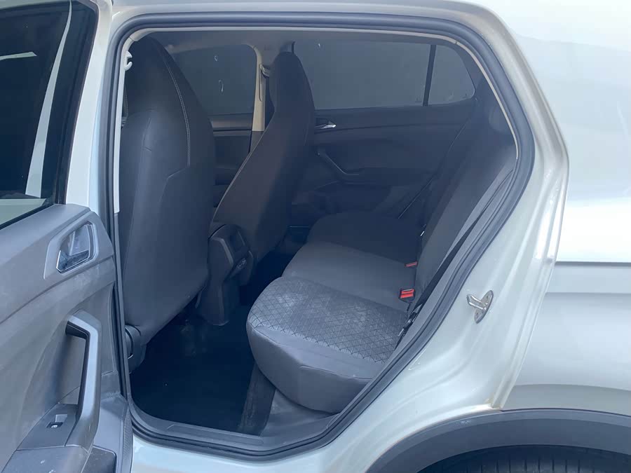 Volkswagen T-Cross 2023 car image #8