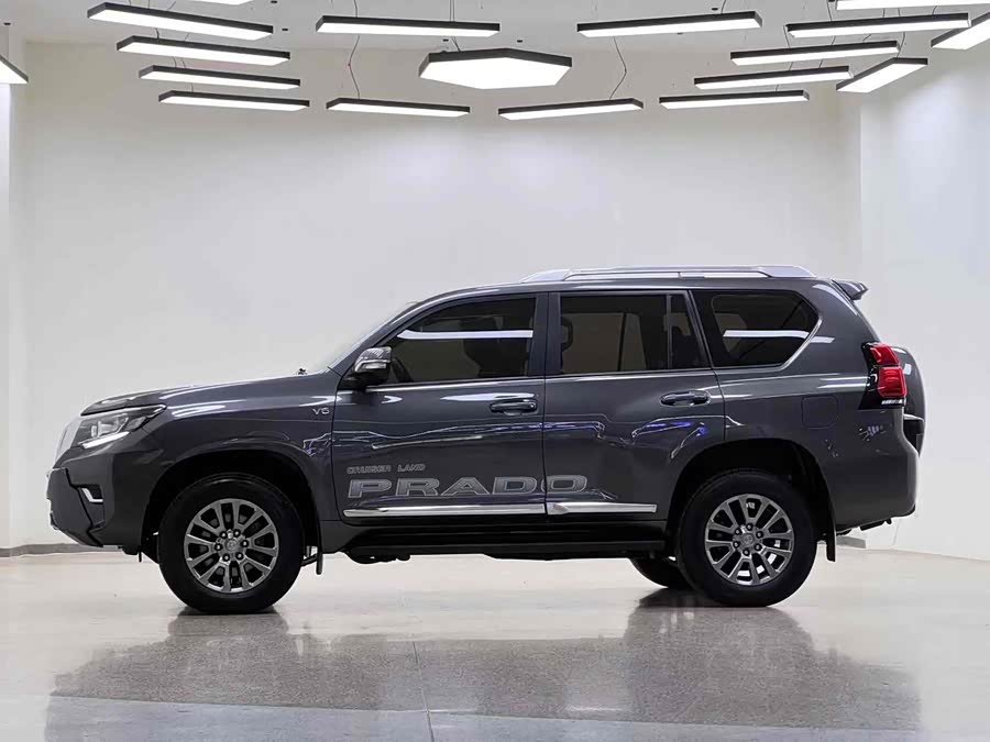 Toyota 2019 #8 Toyota 2019 car image #8