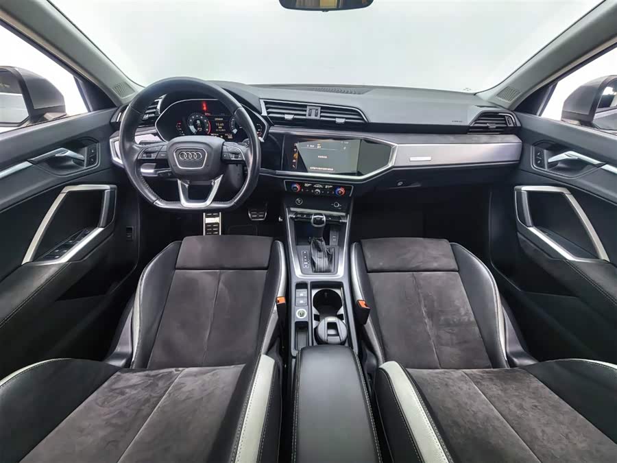 Audi Q3 2021 immagine di auto #8