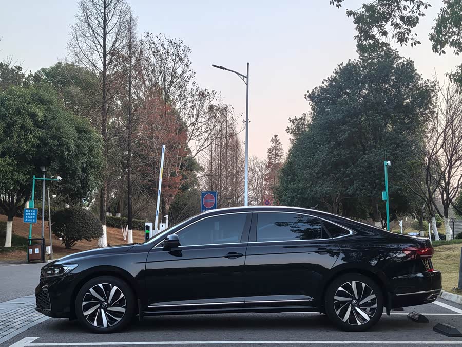 Volkswagen Passat 2022 #8 Volkswagen Passat 2022 car image #8