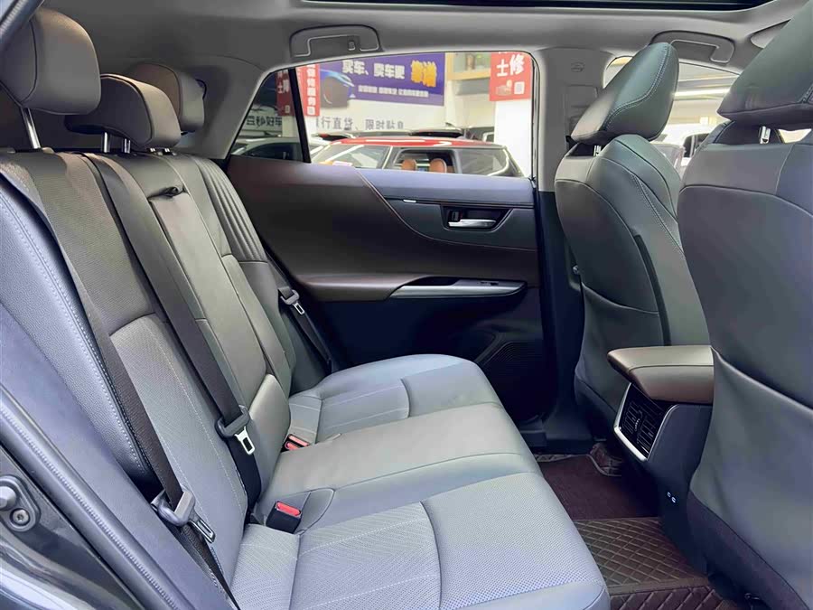 Toyota Harrier 2022 immagine di auto #8