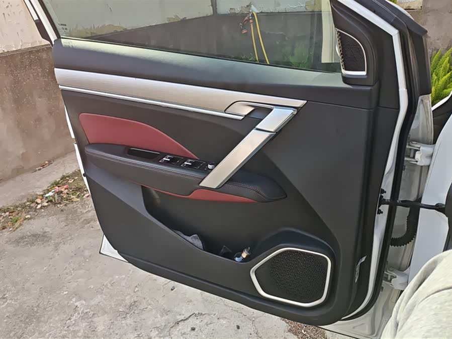 GEELY Coolray 2021 car image #8