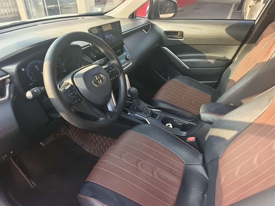 Toyota Corolla Cross 2023 immagine di auto #8