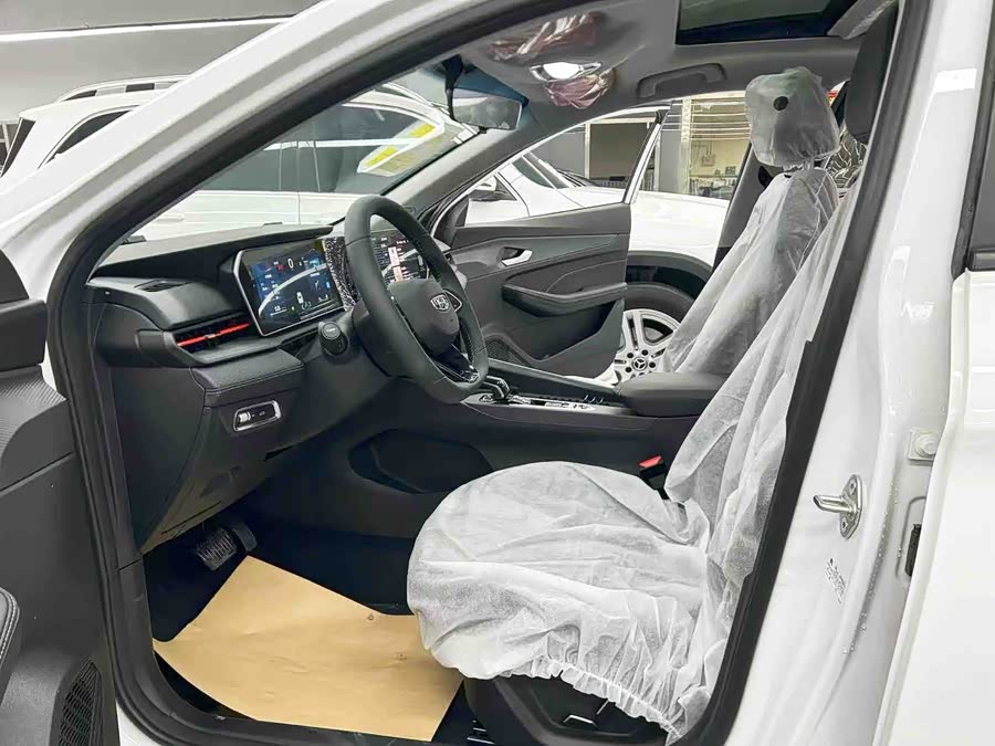 GEELY Binray 2025 #8 GEELY Binray 2025 car image #8