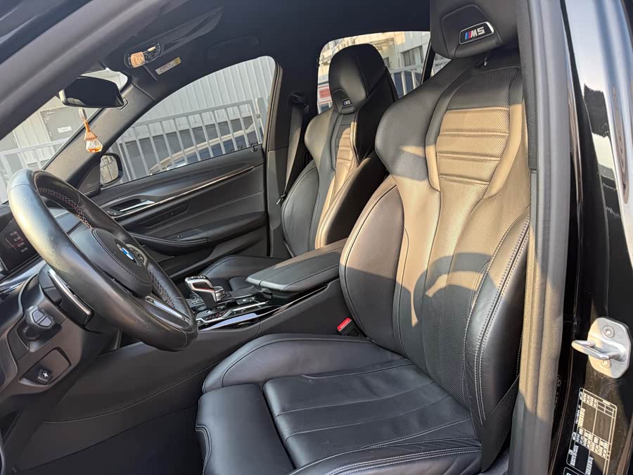 BMW M5 2019 صورة سيارة #8