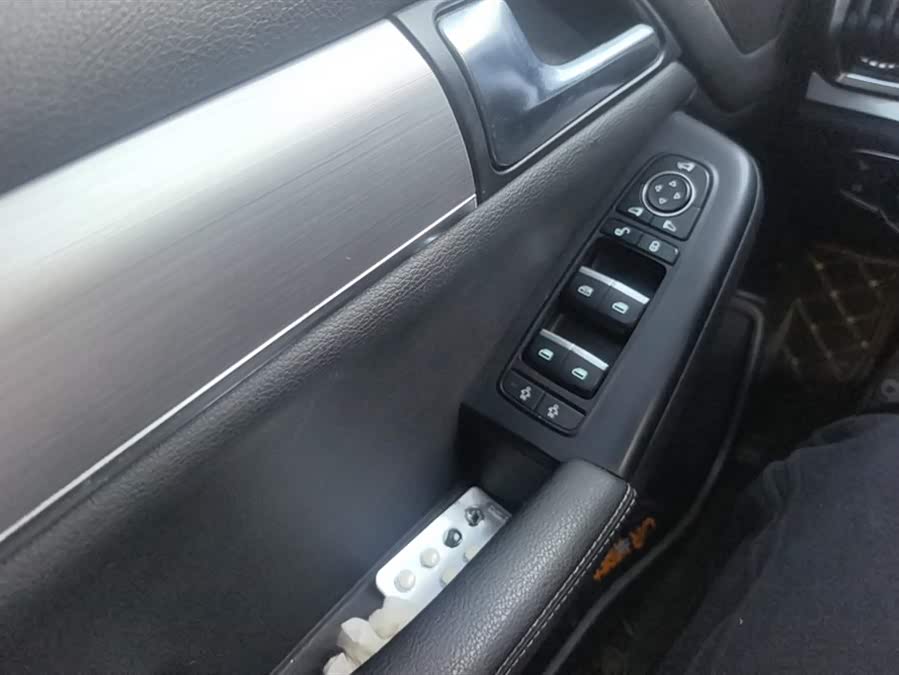 BYD Tang 2019 car image #8