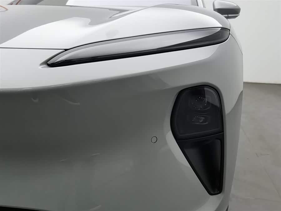 NIO ET5 2023 car image #8