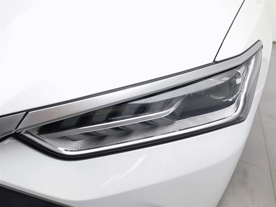 BYD Qin Plus 2022 immagine di auto #8