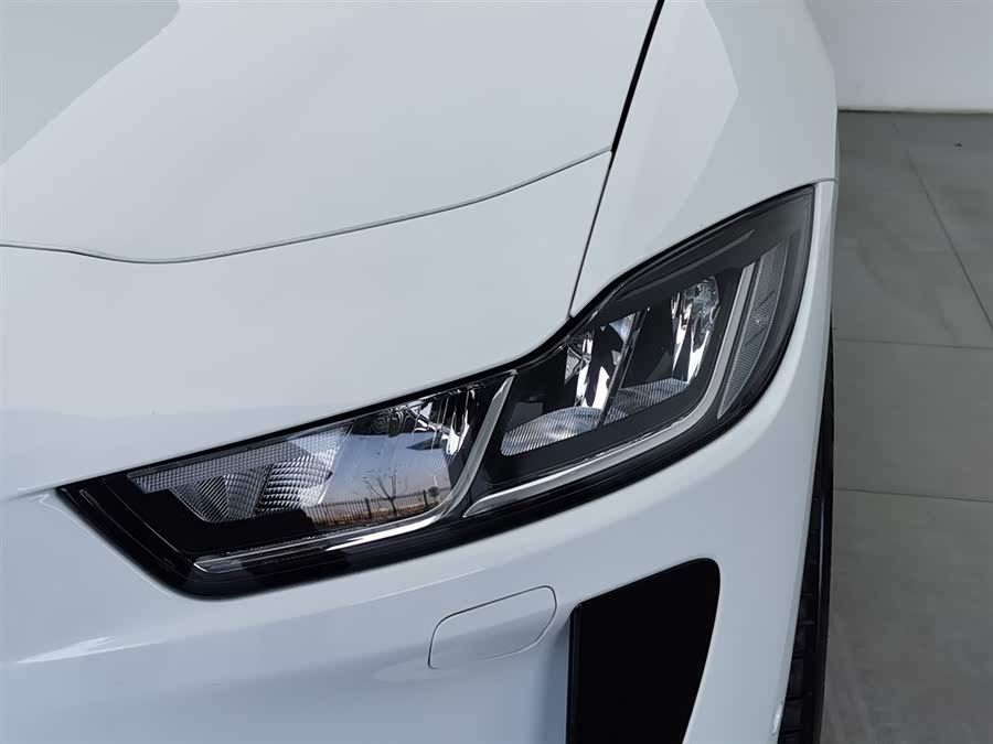 2020 car image #8