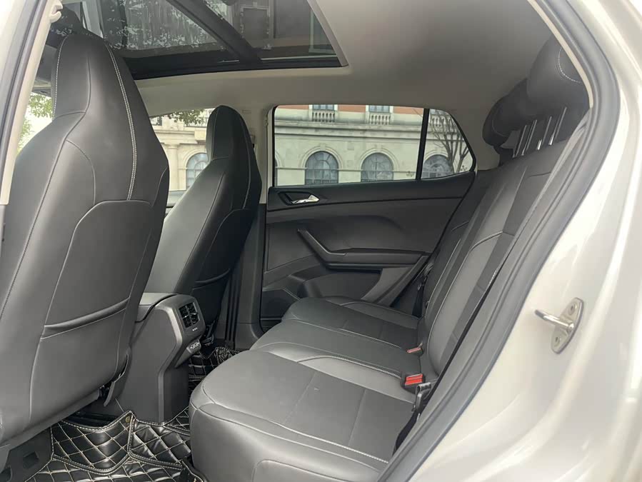 Volkswagen T-Cross 2020 #8 Volkswagen T-Cross 2020 car image #8