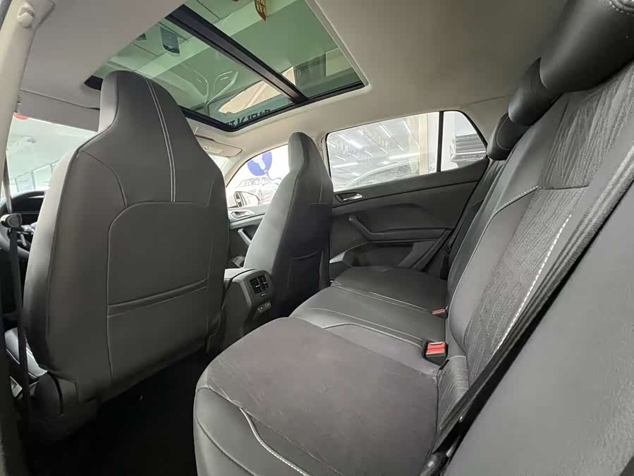 Volkswagen T-Cross 2021 car image #8