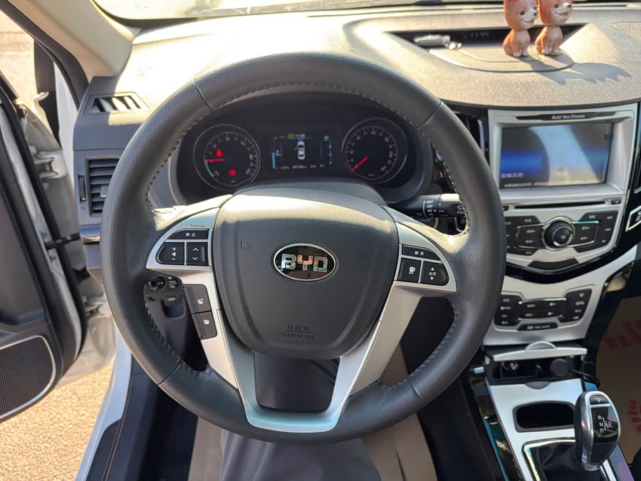 BYD e5 2016 #8 BYD e5 2016 car image #8