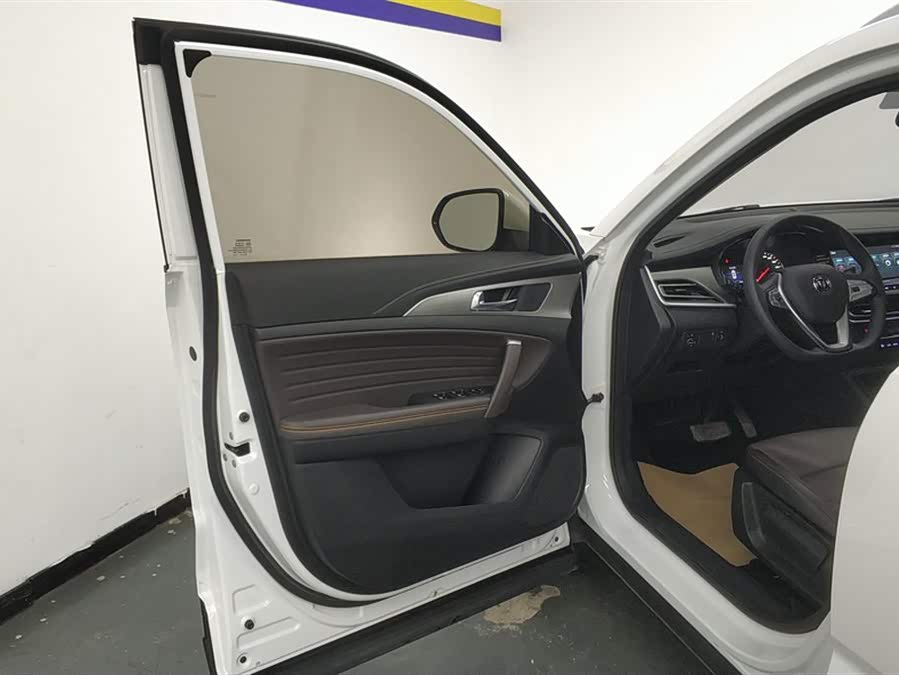 Changan CS35 Plus 2019 car image #8