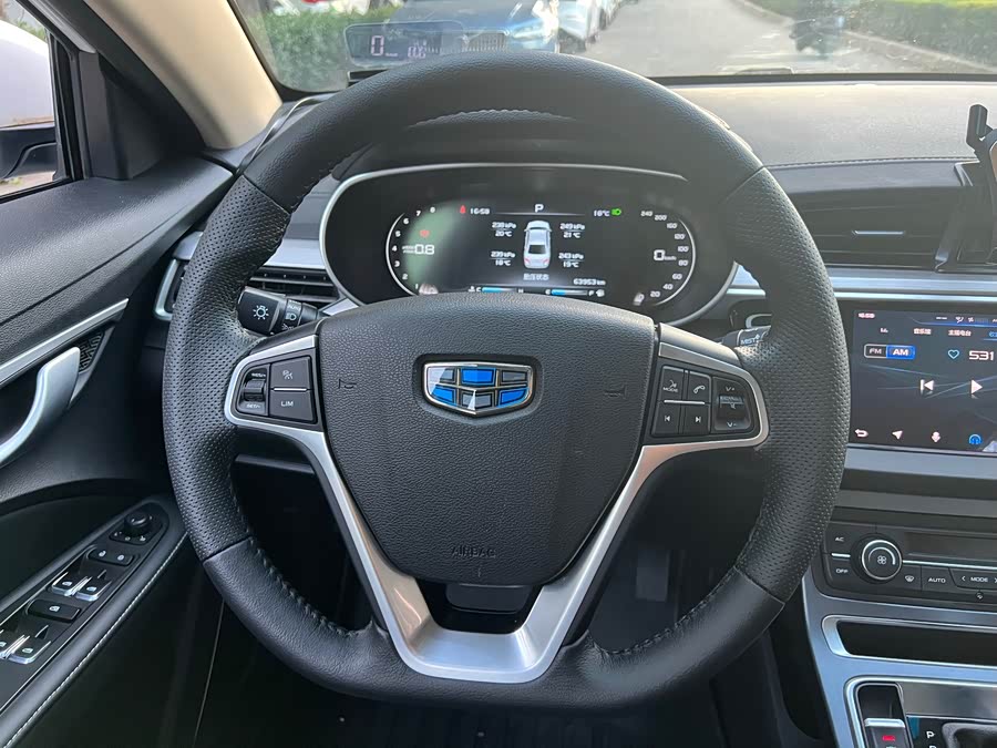 GEELY Emgrand 2018 car image #8