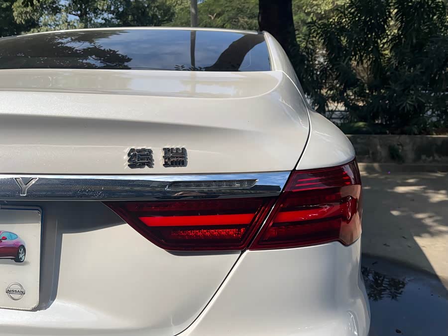 GEELY 2019 #8 GEELY 2019 car image #8
