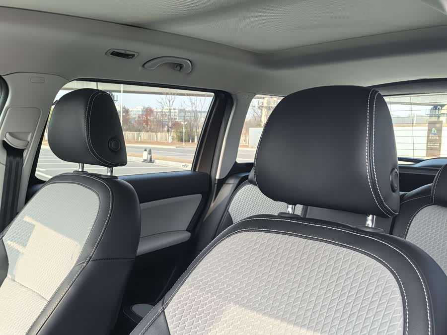 Skoda Yeti 2016 car image #8