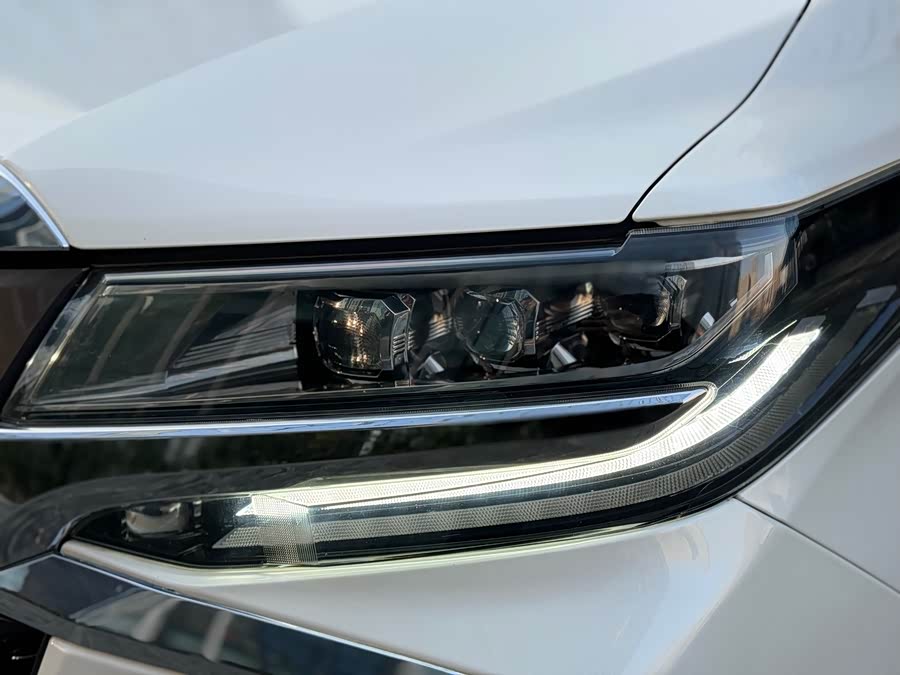 Toyota Alphard 2017 car image #8