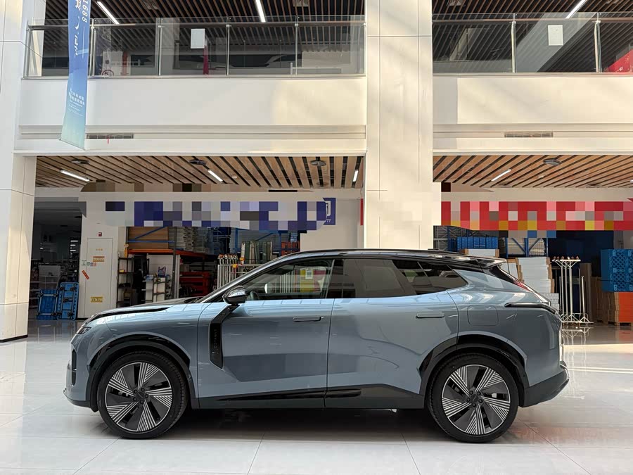 Lynk & Co 08 EM-P 2024 #8 Lynk & Co 08 EM-P 2024 car image #8