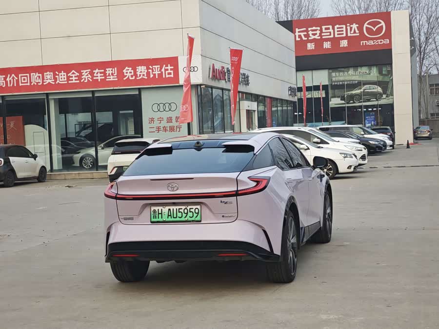 Toyota bZ5 2025 #8 Toyota bZ5 2025 car image #8