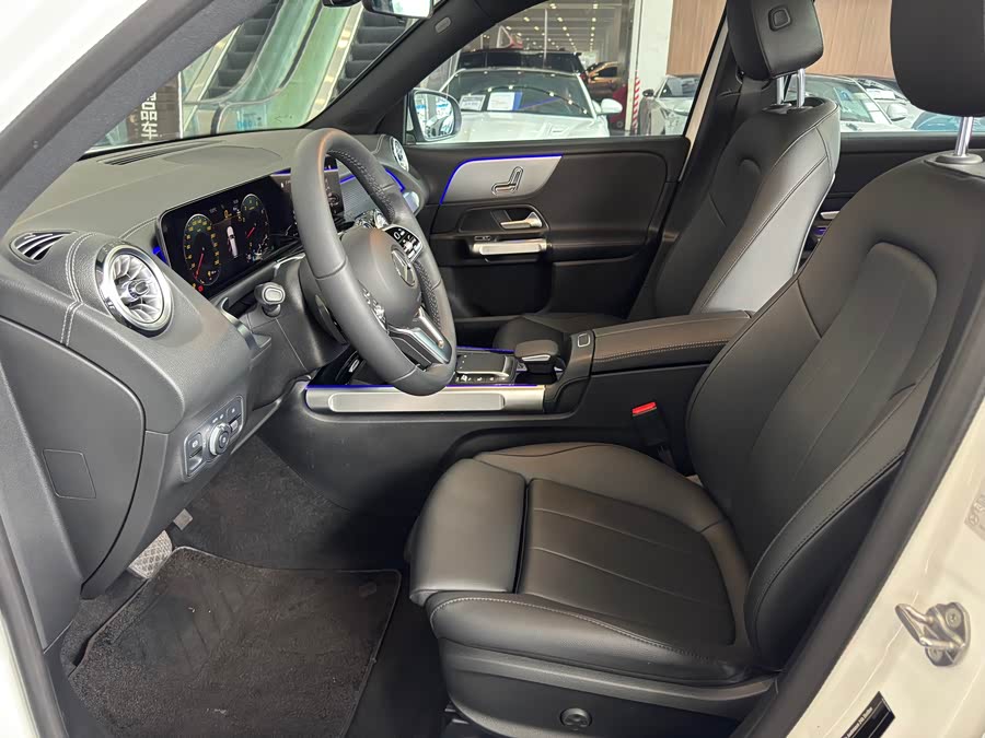 Mercedes-Benz GLB Class 2022 car image #8