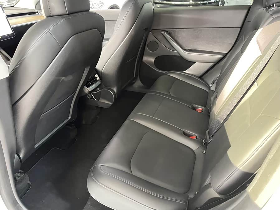 Tesla Model Y 2021 #8 Tesla Model Y 2021 car image #8