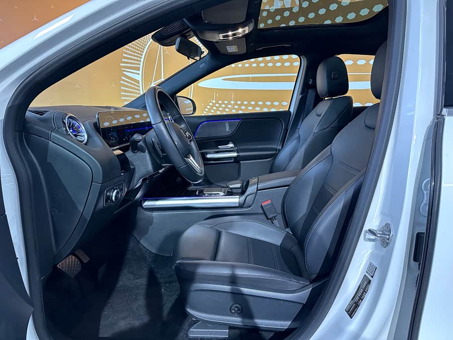 Mercedes-Benz EQA Class 2023 #8 Mercedes-Benz EQA Class 2023 immagine di auto #8