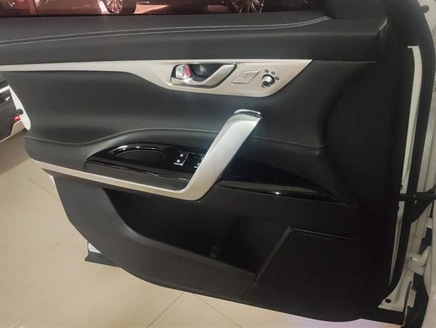 Changan CS95 2019 #8 Changan CS95 2019 car image #8