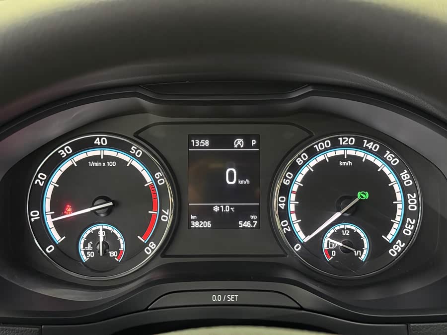 Skoda Karoq 2019 car image #8