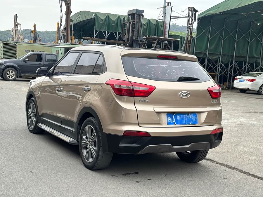 Hyundai ix25 2016 car image #8
