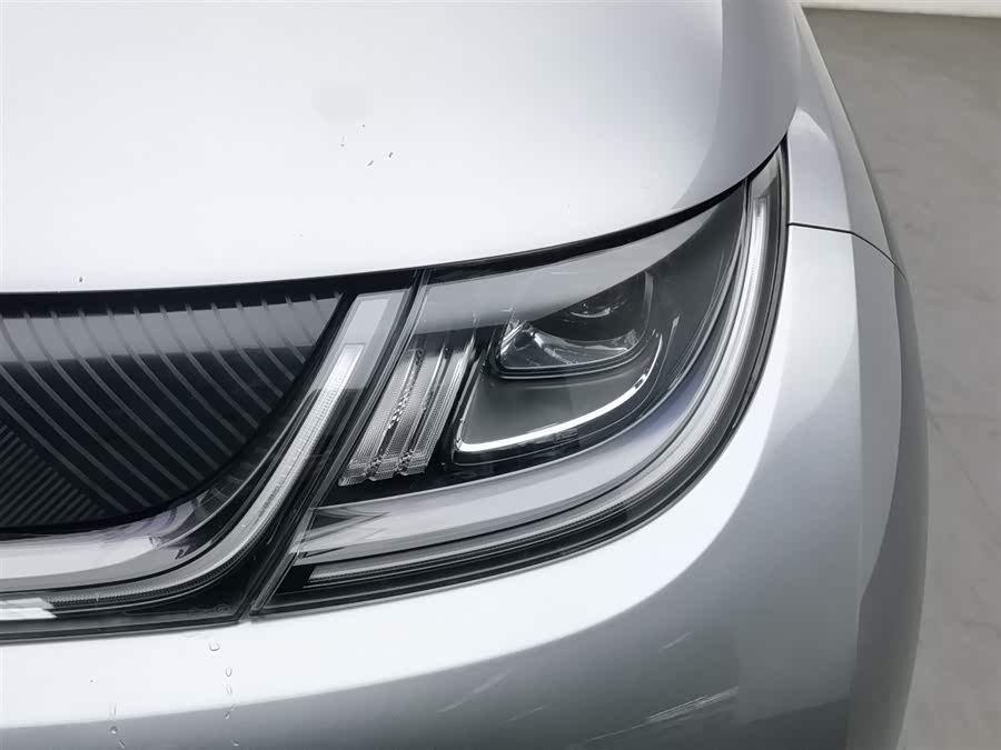 BYD Dolphin 2023 #8 BYD Dolphin 2023 car image #8