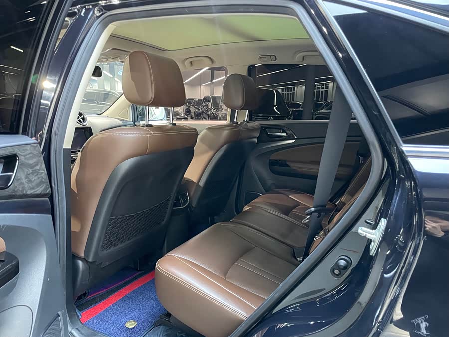 比亚迪 唐新能源 2017 汽车图片 #8