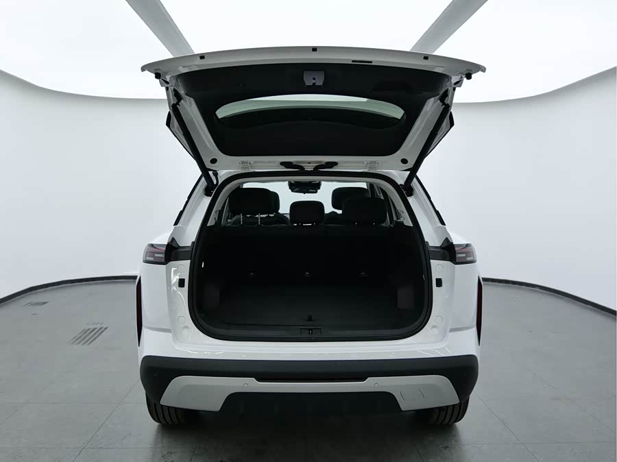 Chery Exploration 06 2025 car image #8