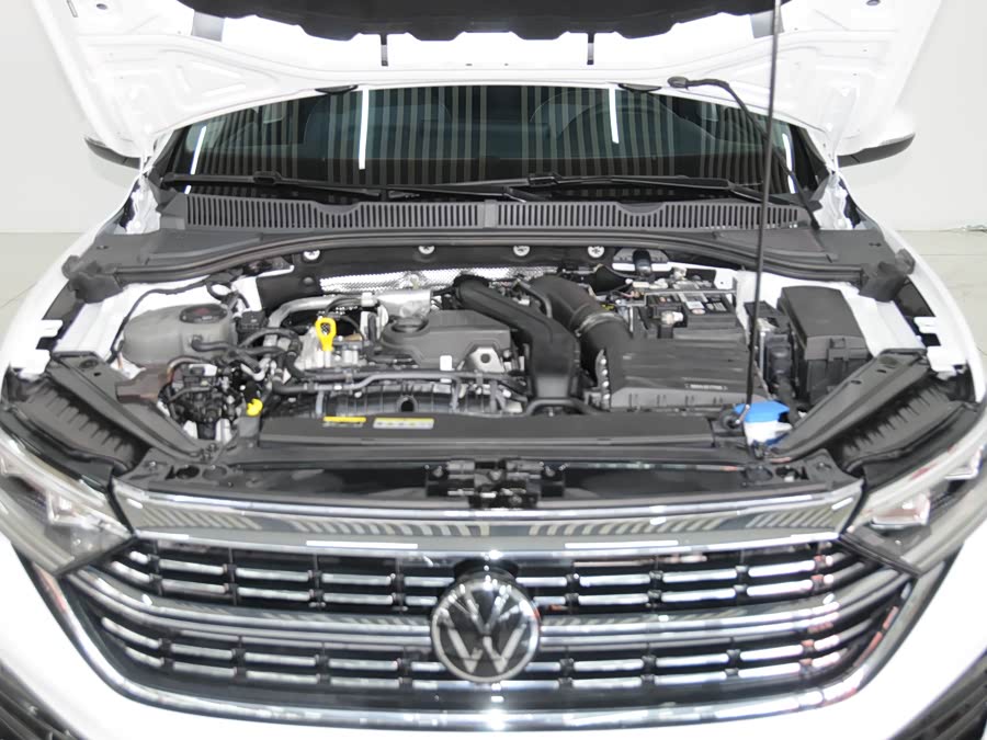 Volkswagen Sagitar 2023 imagem de carro #8