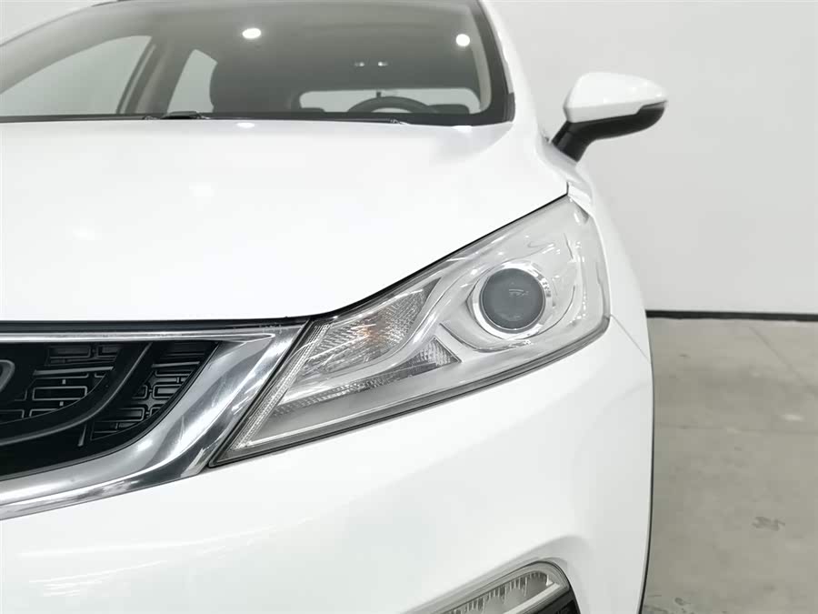 GEELY 2018 car image #8