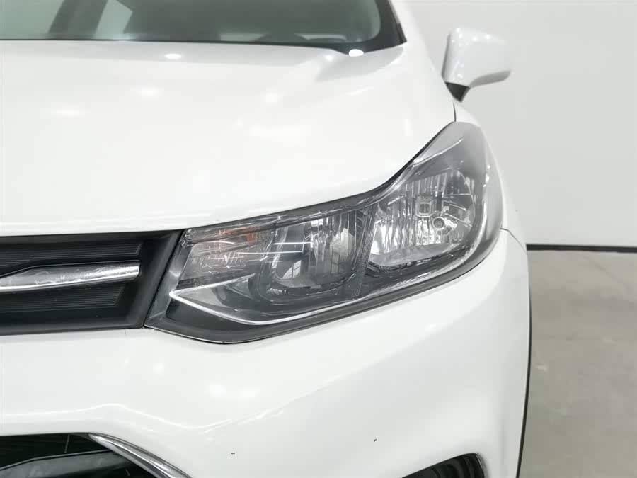 Chevrolet Tracker 2017 car image #8