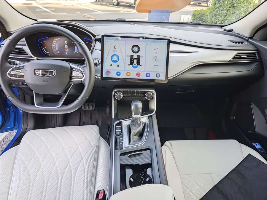 GEELY 2019 car image #8