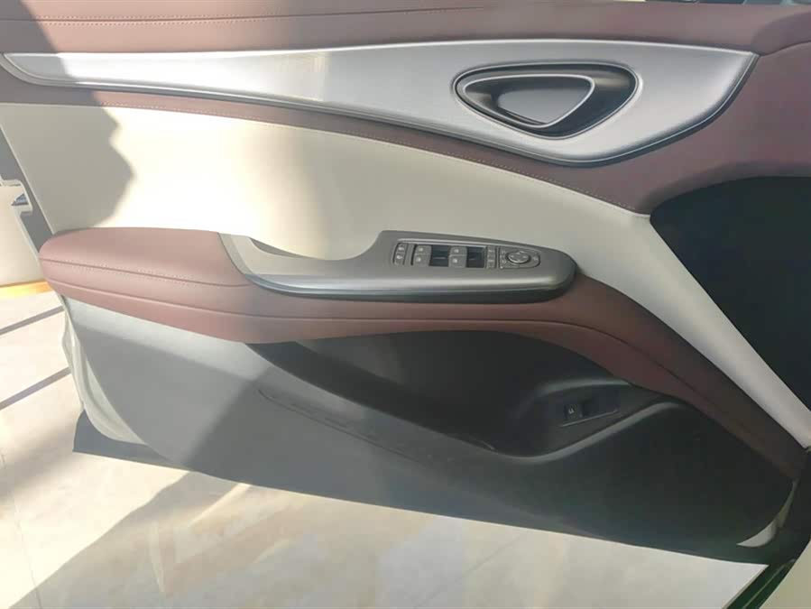 BYD Seal 07 DM-i 2025 car image #8