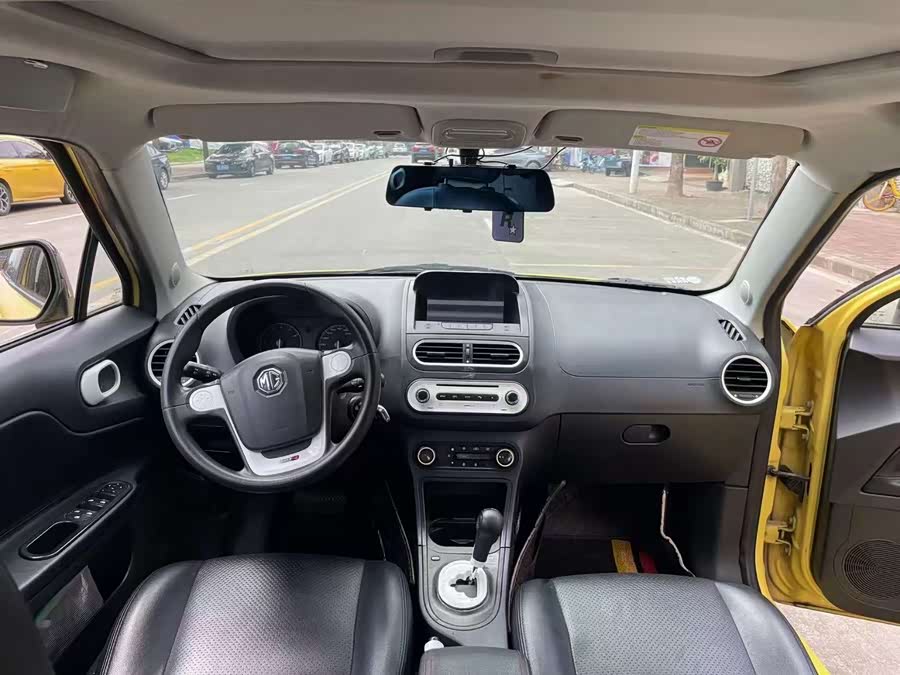 MG 3 2011 car image #8