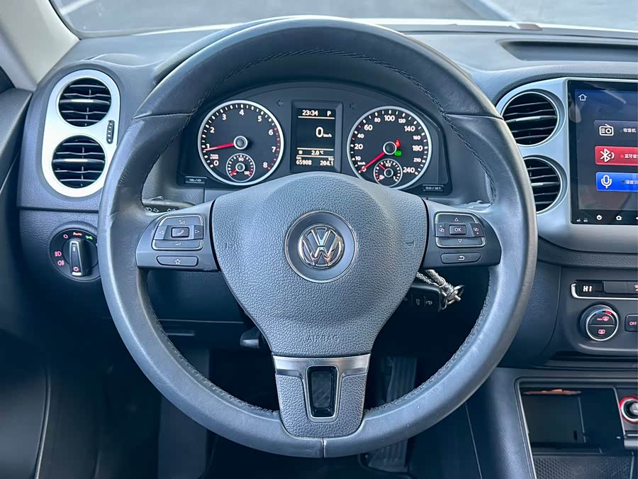 Volkswagen Tiguan 2018 #8 Volkswagen Tiguan 2018 car image #8