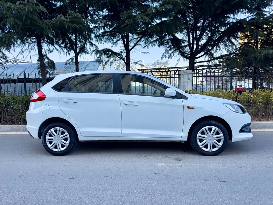 Chery Fulwin 2 2015 #8 Chery Fulwin 2 2015 car image #8